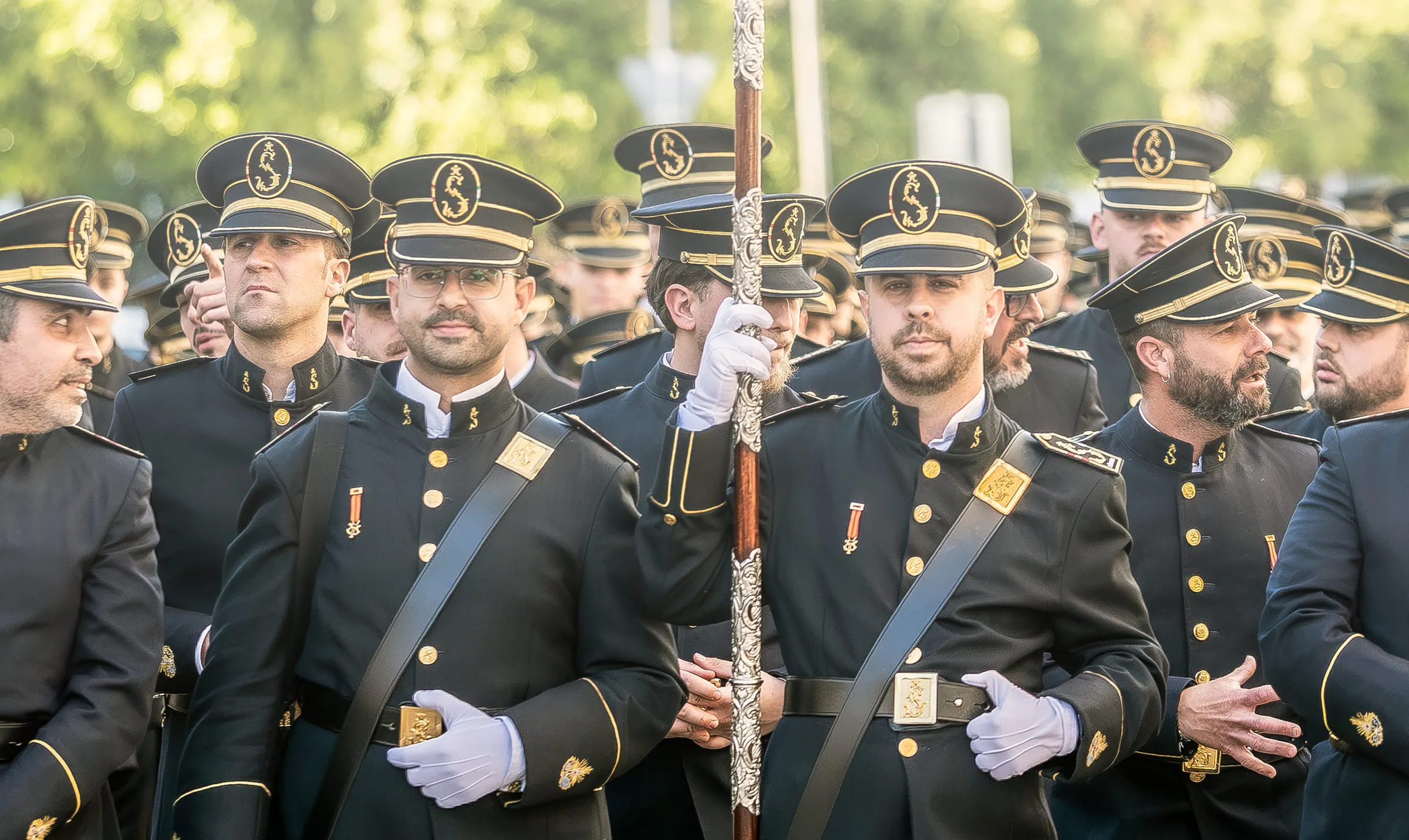 Formación de la banda con el uniforme de gala